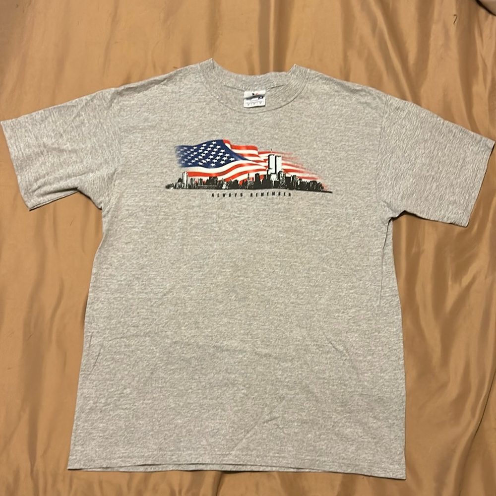 Vintage “Always Remeber” 9/11 Tee